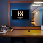 Hotel Four Seven 4*