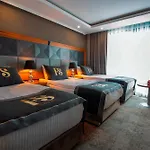 Four Seven Hotel 4*