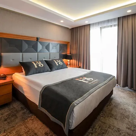 Szálloda Four Seven 4*