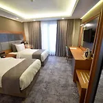 Hotel Four Seven