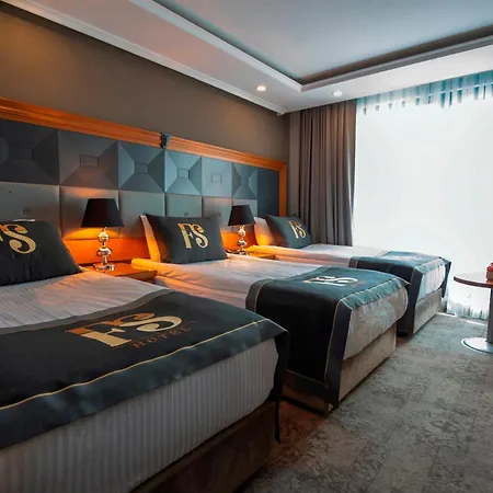 Four Seven Отель 4*