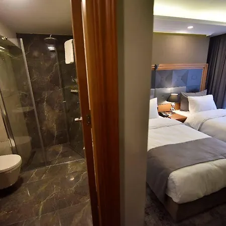 Four Seven Hotel